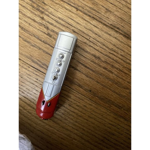 1997 Hallmark Keepsake Ornament 1950 Santa Fe F3 Diesel Locomotive Lionel Train - Picture 16 of 16